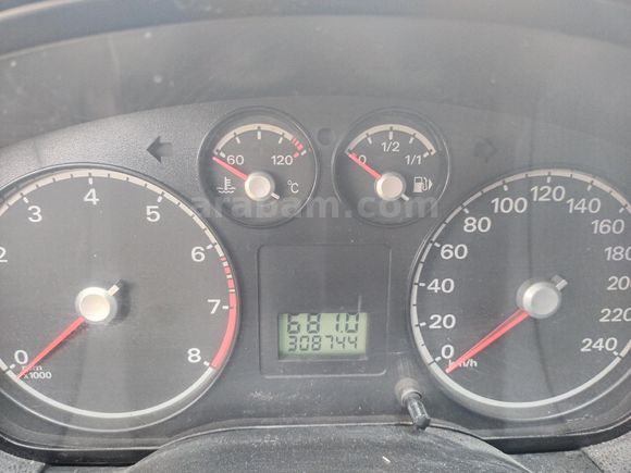 Sahibinden Ford Focus 1.6 Trend 2006 Model