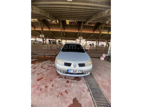 Bakımlı Düşük KM Renault Megane 1.6 Dynamique 2005 Model 