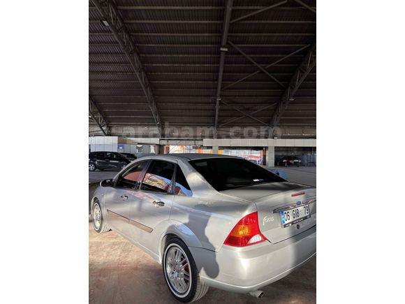 Düşük Km  249 binde ambiante paket ford focus1