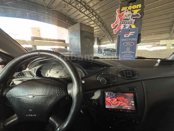 Düşük Km  249 binde ambiante paket ford focus1