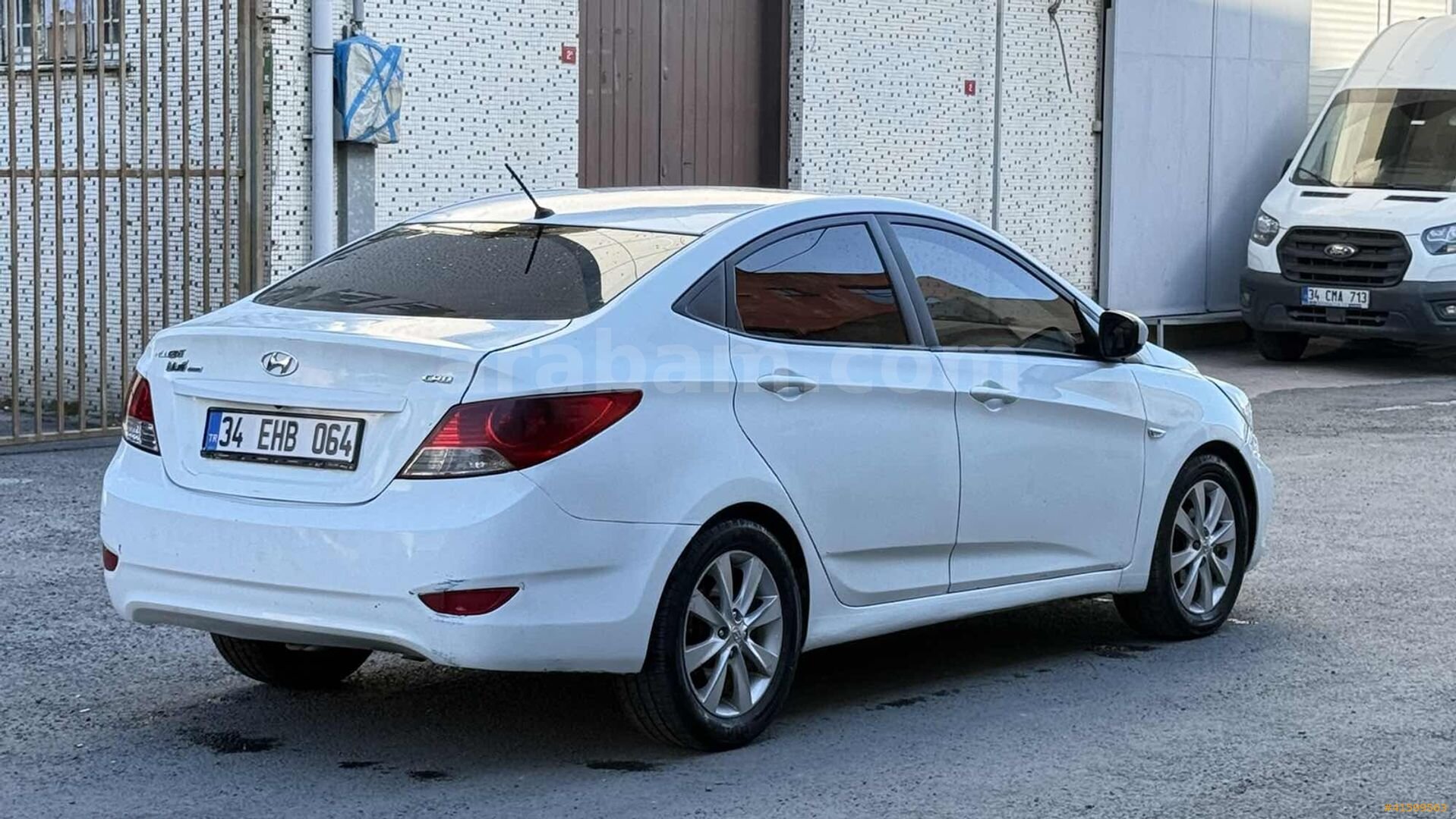 Galeriden Hyundai Accent Blue 1.6 CRDI Mode Plus 2015 Model İstanbul 203.000 km Beyaz 4