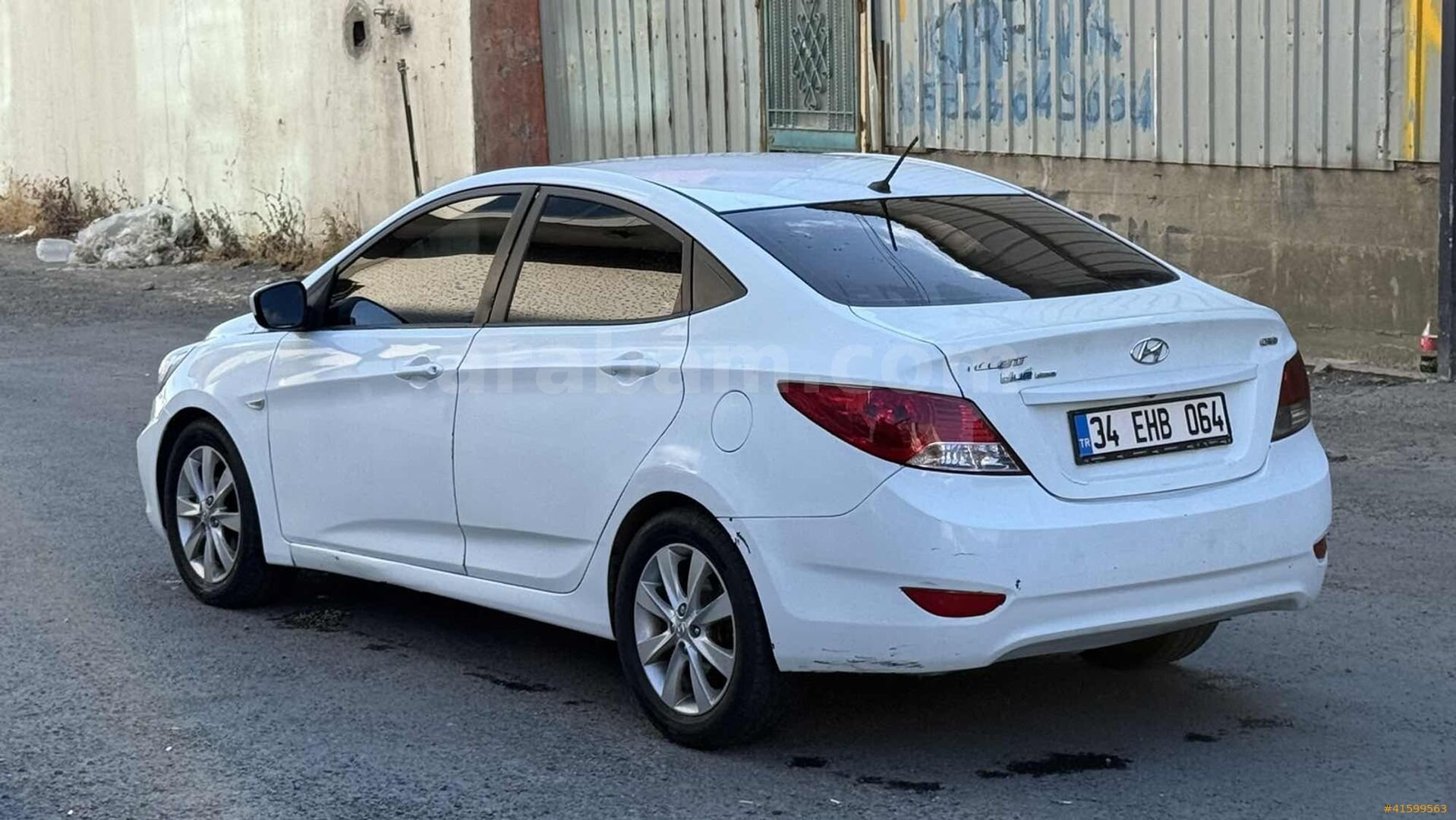 Galeriden Hyundai Accent Blue 1.6 CRDI Mode Plus 2015 Model İstanbul 203.000 km Beyaz 6
