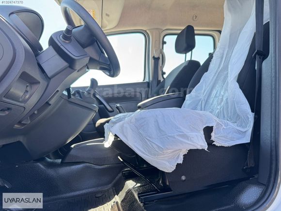 YETKİLİ BAYİ'DEN RENAULT KANGOO MULTIX JOY-HATASIZ-