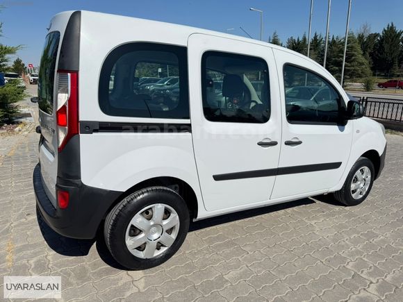 YETKİLİ BAYİ'DEN RENAULT KANGOO MULTIX JOY-HATASIZ-