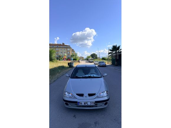 Sahibinden Renault Megane 1.6 RTE 2000 Model