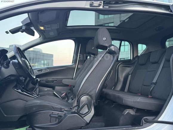 TR'DE EN UYGUN 2012 MODEL PARONOMİK CAM TAVANLI FORD B-MAX
