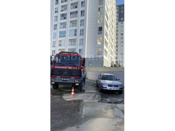 Acill satılık temiz çift kırmızı
