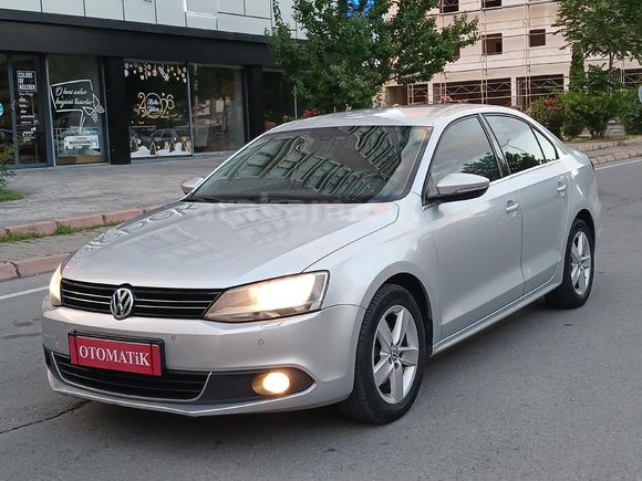 2014 MODEL 1.6 TDI HİGHLİNE DİZEL HATASIZ BOYASIZ