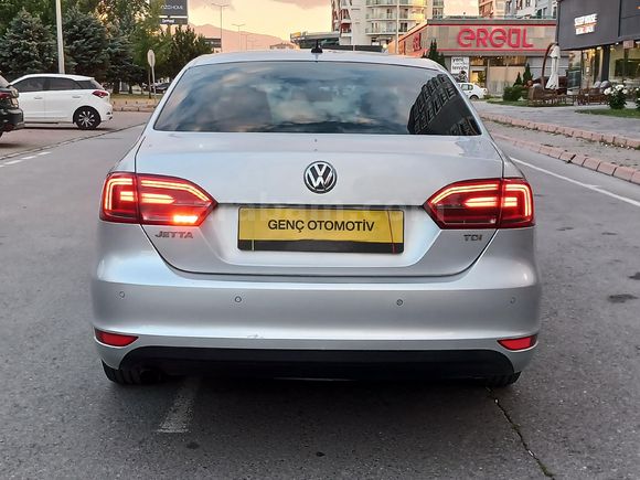 2014 MODEL 1.6 TDI HİGHLİNE DİZEL HATASIZ BOYASIZ