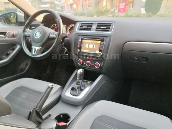 2014 MODEL 1.6 TDI HİGHLİNE DİZEL HATASIZ BOYASIZ