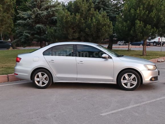 2014 MODEL 1.6 TDI HİGHLİNE DİZEL HATASIZ BOYASIZ