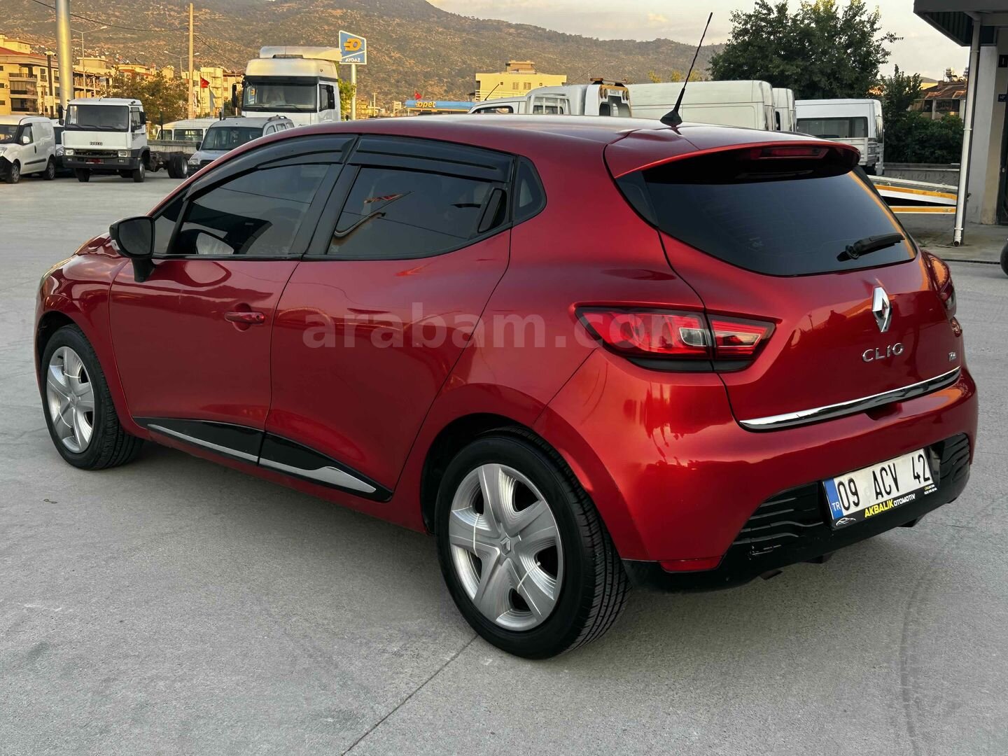 Galeriden Renault Clio 0.9 TCe Touch 2013 Model Aydın 65.000 km Kırmızı 5