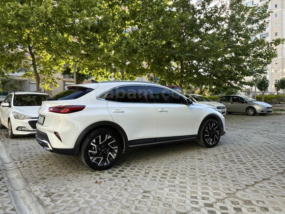 Sahibinden Kia XCeed 1.5 T-GDI Elegance 2025 Model 