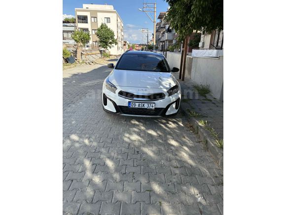 Sahibinden Kia XCeed 1.5 T-GDI Elegance 2025 Model 