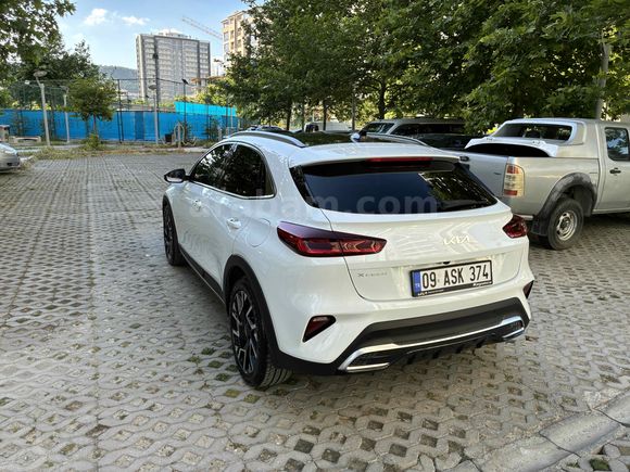 Sahibinden Kia XCeed 1.5 T-GDI Elegance 2025 Model 