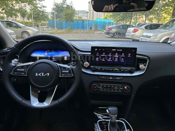 Sahibinden Kia XCeed 1.5 T-GDI Elegance 2025 Model 