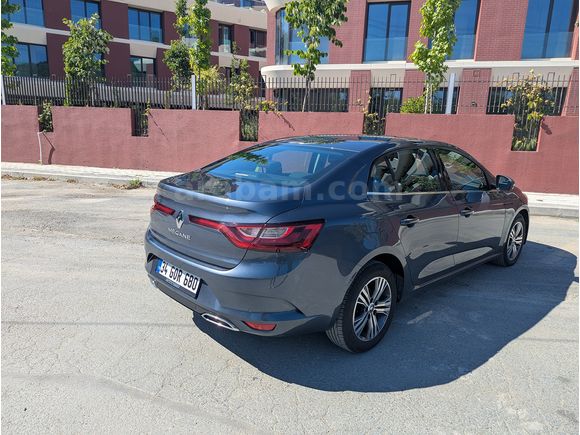 Sahibinden Renault Megane 1.5 Blue DCI Touch 2023 Model 