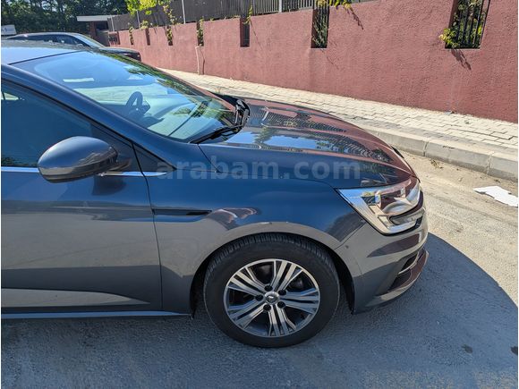Sahibinden Renault Megane 1.5 Blue DCI Touch 2023 Model 