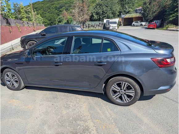 Sahibinden Renault Megane 1.5 Blue DCI Touch 2023 Model 