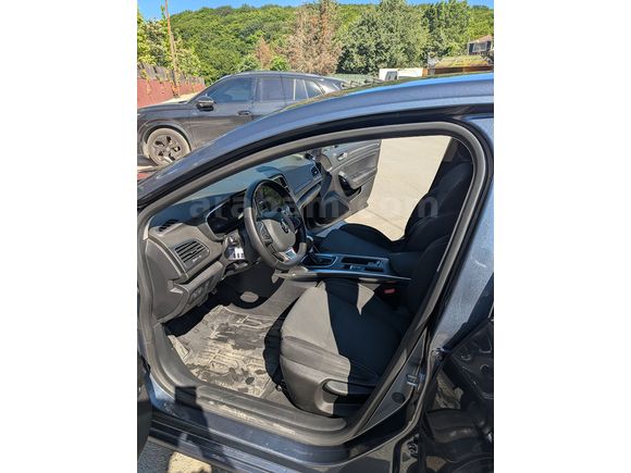 Sahibinden Renault Megane 1.5 Blue DCI Touch 2023 Model 