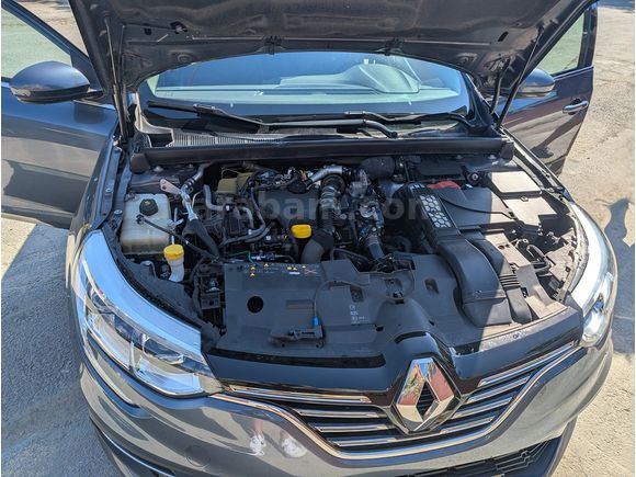 Sahibinden Renault Megane 1.5 Blue DCI Touch 2023 Model 