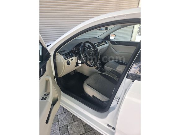 Sahibinden Skoda Rapid 1.4 TDI GreenTec Spaceback Style 2015 Model