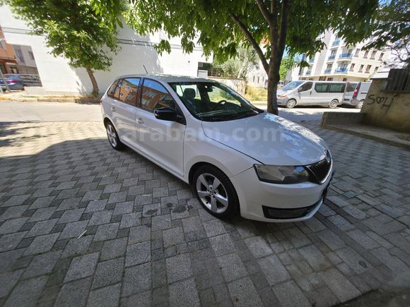 Sahibinden Skoda Rapid 1.4 TDI GreenTec Spaceback Style 2015 Model