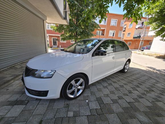 Sahibinden Skoda Rapid 1.4 TDI GreenTec Spaceback Style 2015 Model