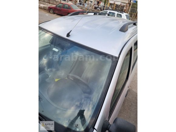 2008 model 1.5 dizel 7 kişilik otomobil ruhsatlı.195 bin km'de..