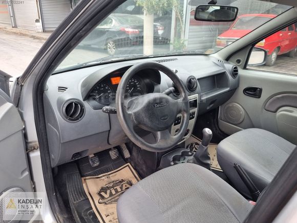 2008 model 1.5 dizel 7 kişilik otomobil ruhsatlı.195 bin km'de..