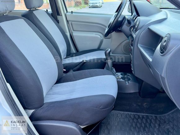 2012 model 1.5 dizel..7 kişilik otomobil ruhsatlı.205 bin km'de.