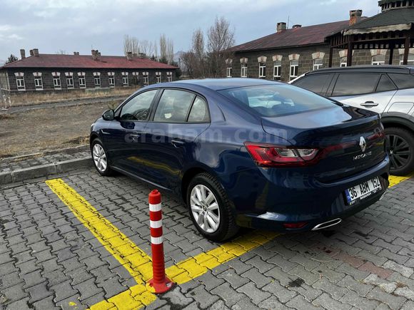 Sahibinden Renault Megane 1.3 TCe Touch 2025 Model 