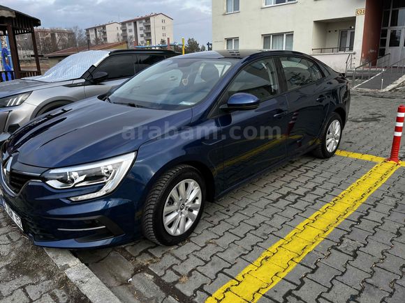 Sahibinden Renault Megane 1.3 TCe Touch 2025 Model 