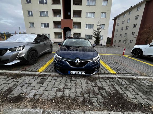 Sahibinden Renault Megane 1.3 TCe Touch 2025 Model 