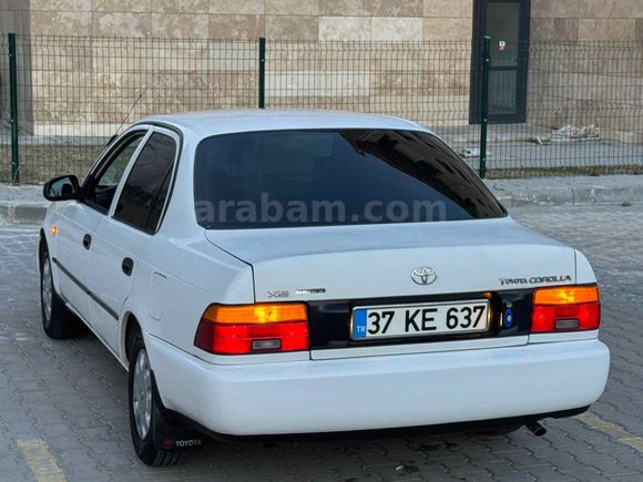 Değişensiz orjinal temiz araba  

