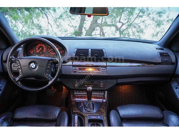 ERDEM'den 2000 BMW X5 4,4 V8 Gümüş Gri - Siyah Full Hatasız