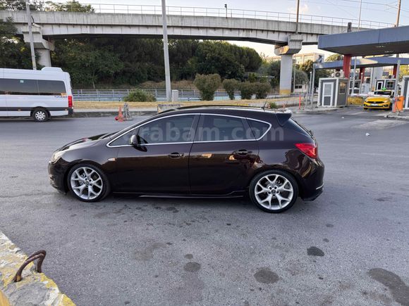 SAHİBİNDEN DÜŞÜK KM EKSTRALI ASTRA J 