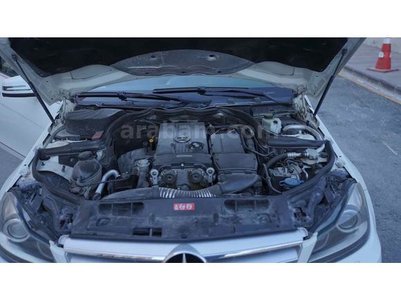 Sahibinden Mercedes - Benz C 180 Kompressor BlueEfficiency AMG 2011 Model 