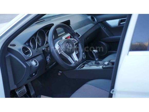Sahibinden Mercedes - Benz C 180 Kompressor BlueEfficiency AMG 2011 Model 