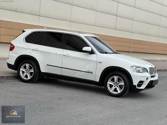 BOYASIZ 2011 MODEL X5 30D XDRİVE 8 İLERİ ISITMA CAM TAVAN