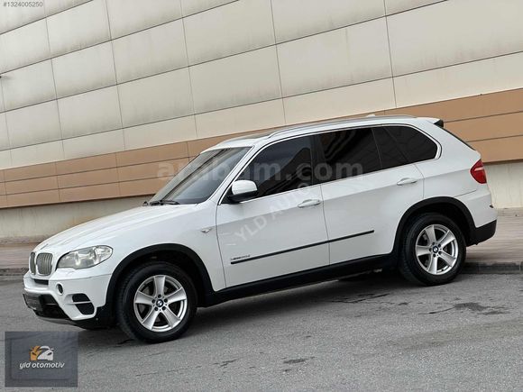 BOYASIZ 2011 MODEL X5 30D XDRİVE 8 İLERİ ISITMA CAM TAVAN
