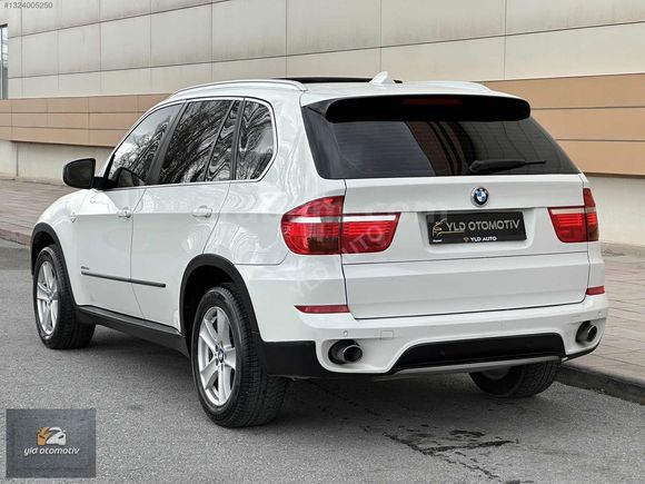 BOYASIZ 2011 MODEL X5 30D XDRİVE 8 İLERİ ISITMA CAM TAVAN