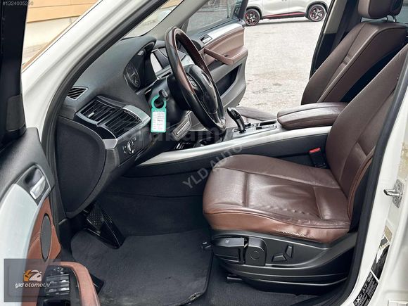 BOYASIZ 2011 MODEL X5 30D XDRİVE 8 İLERİ ISITMA CAM TAVAN