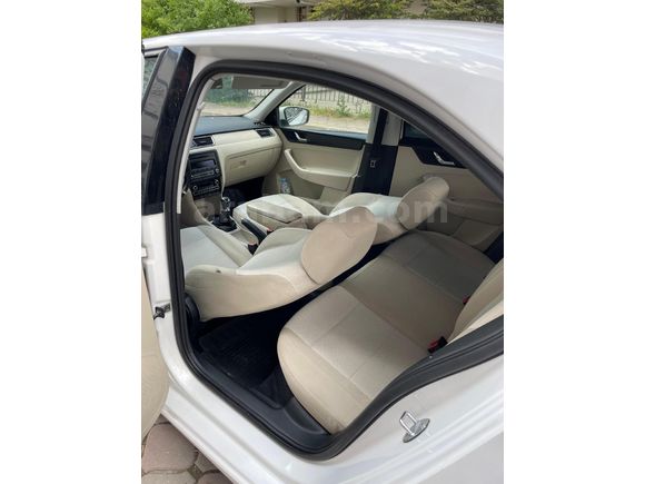 Sahibinden Skoda Rapid 1.6 CR TDI Elegance 2012 Model