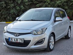 HYUNDAİ İ20 DEĞİŞENSİZ / OTOMATİK VİTES / DÜŞÜK KİLOMETRE / FULL YETKİLİ SERVİS BAKIMLI