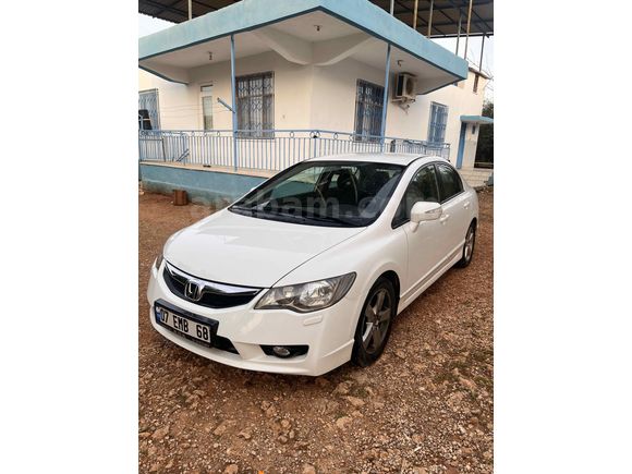Sahibinden Honda Civic 1.6i VTEC Premium 2011 Model 