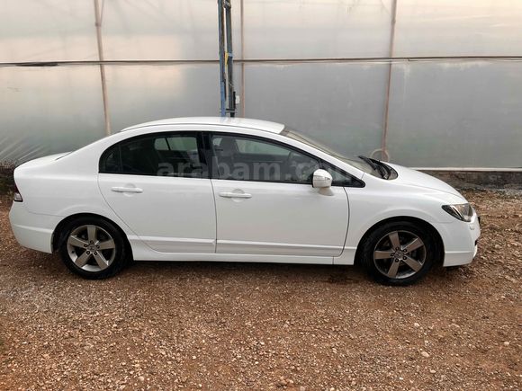 Sahibinden Honda Civic 1.6i VTEC Premium 2011 Model 