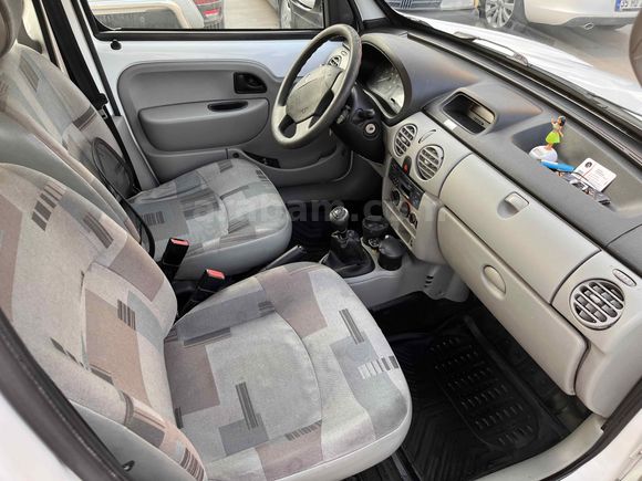 Sahibinden Renault Kangoo Multix 1.5 dCi Authentique 2006 Model  334.000 km Beyaz