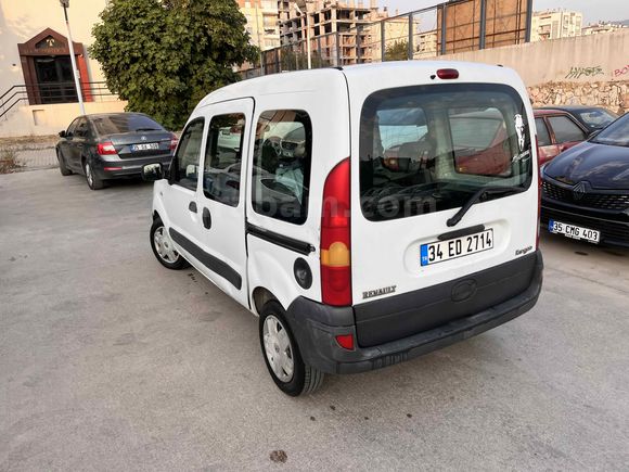 Sahibinden Renault Kangoo Multix 1.5 dCi Authentique 2006 Model  334.000 km Beyaz