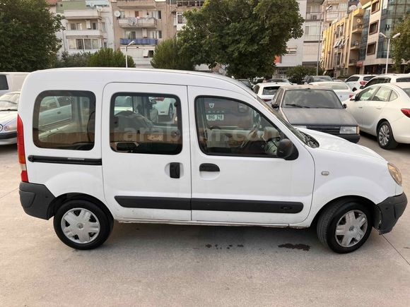 Sahibinden Renault Kangoo Multix 1.5 dCi Authentique 2006 Model  334.000 km Beyaz